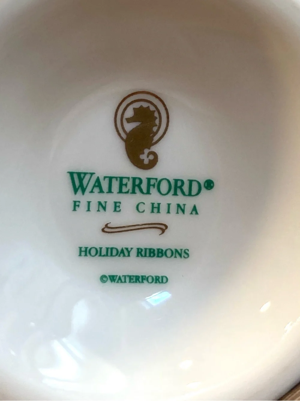 Waterford Holiday Ribbons Teacup Fine China With Red Gold & Green Trim